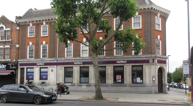 1393 London Road, Norbury, SW16 4AN